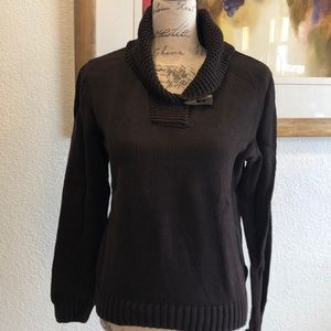 Chunky brown sweater*